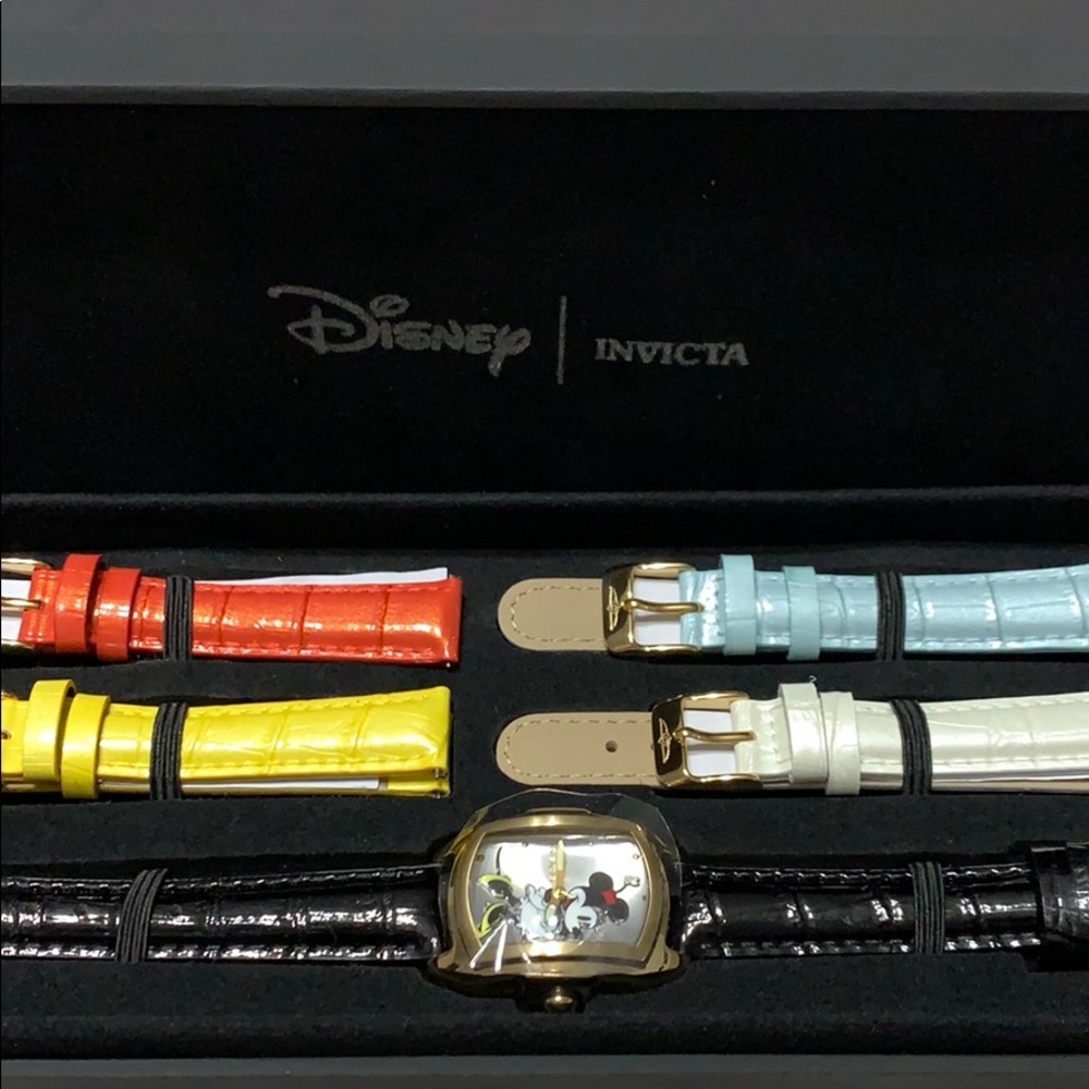 Disney Invicta Limited Edition Minnie Mouse watch